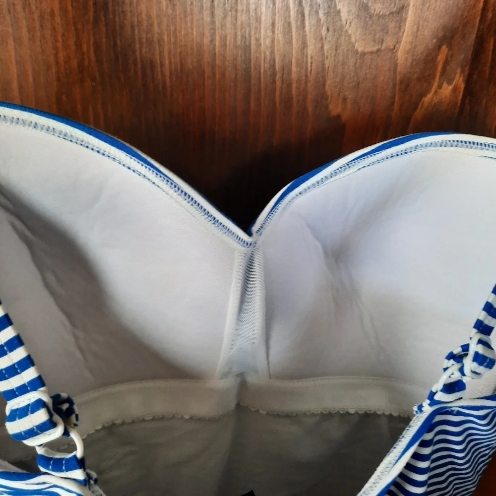 Nip Tuck Swim Sorrento Stripe Joanne One Piece Swimsuit Blue Mini Stripes Size 8